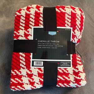 Target Home Chenille Throw Red Houndstooth